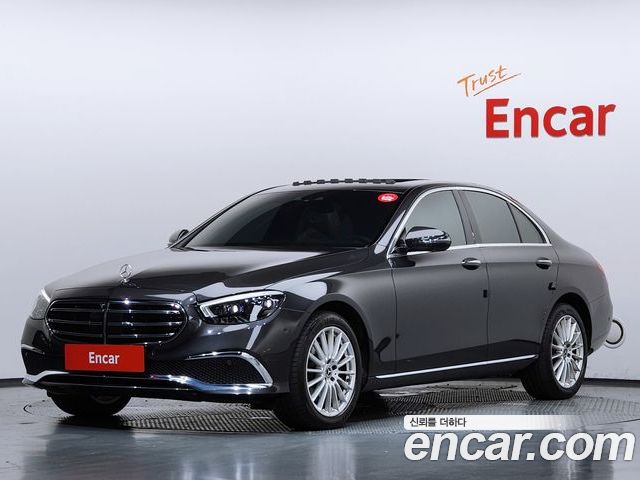 Mercedes-Benz E-Class 2022