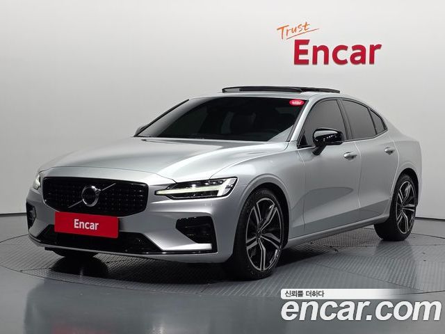 Volvo S60 2022