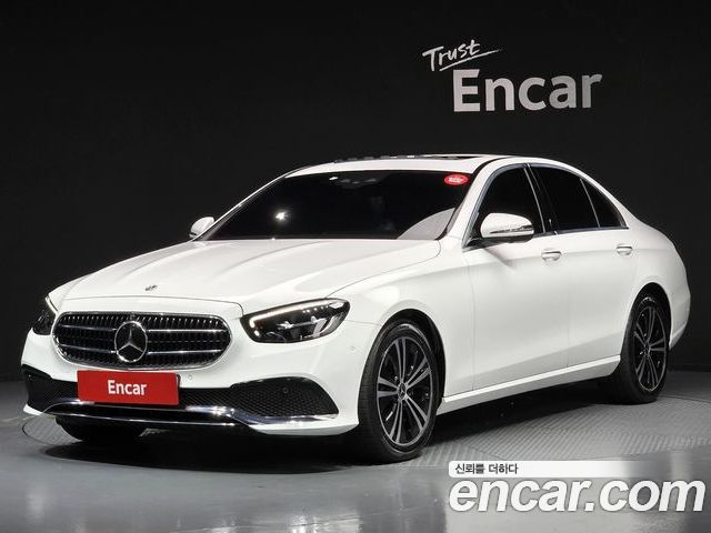 Mercedes-Benz E-Class 2022