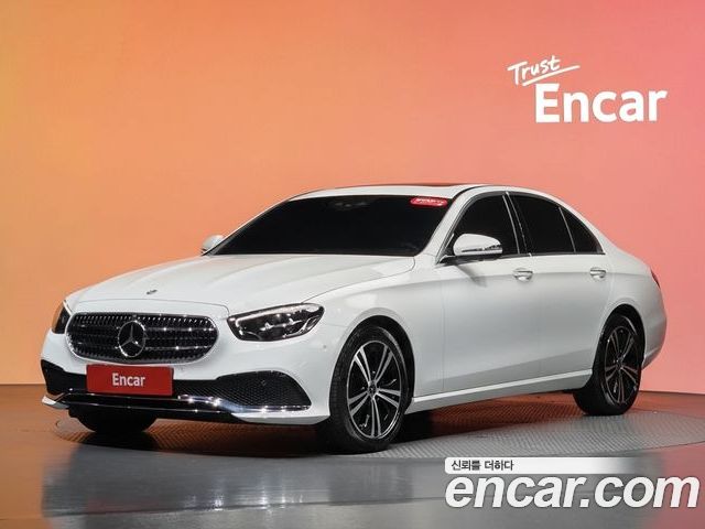 Mercedes-Benz E-Class 2022