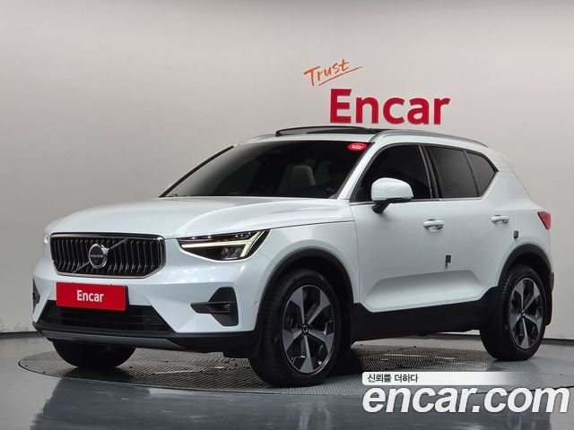 Volvo XC40 2023