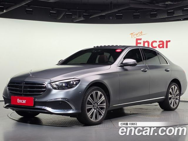 Mercedes-Benz E-Class 2023