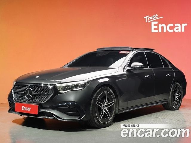 Mercedes-Benz E-Class 2024