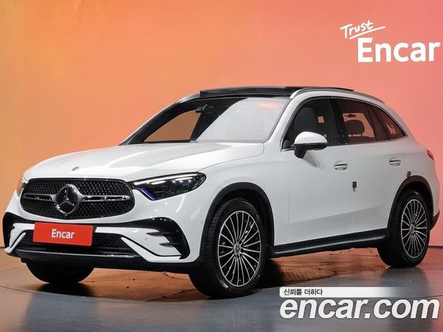Mercedes-Benz GLC 2025