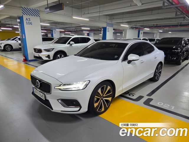 Volvo S60 2024
