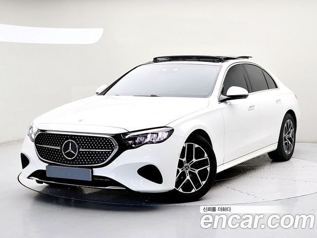 Mercedes-Benz E-Class 2024