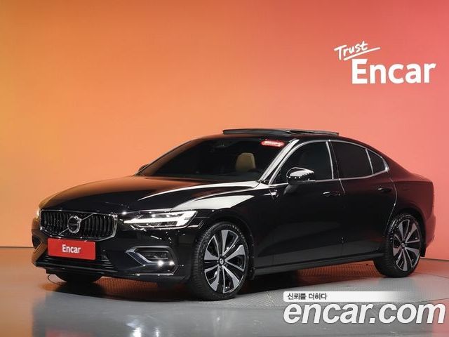 Volvo S60 2023