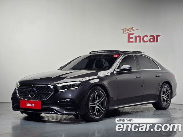 Mercedes-Benz E-Class 2024