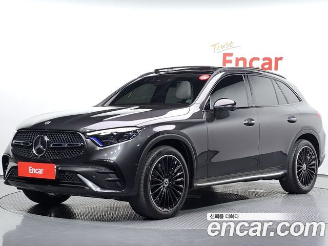 Mercedes-Benz GLC 2023