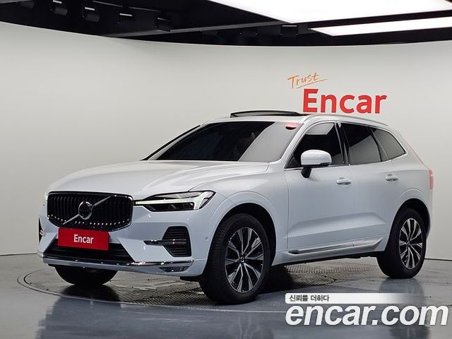 Volvo XC60 2025