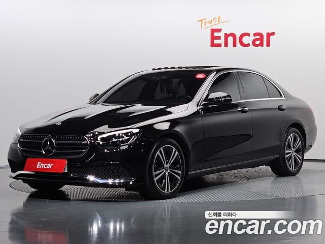 Mercedes-Benz E-Class 2022