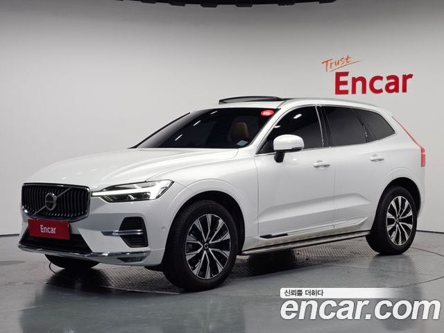 Volvo XC60 2025