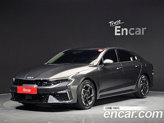 Kia K5 2025