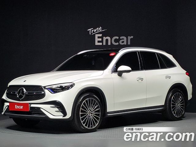 Mercedes-Benz GLC 2023
