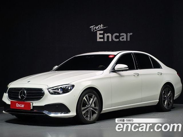 Mercedes-Benz E-Class 2022