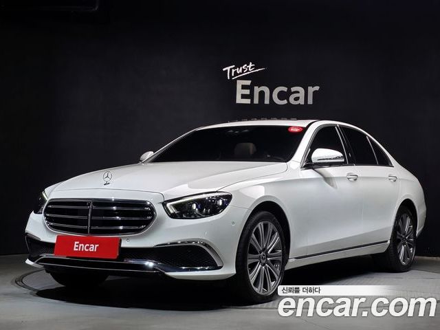 Mercedes-Benz E-Class 2023
