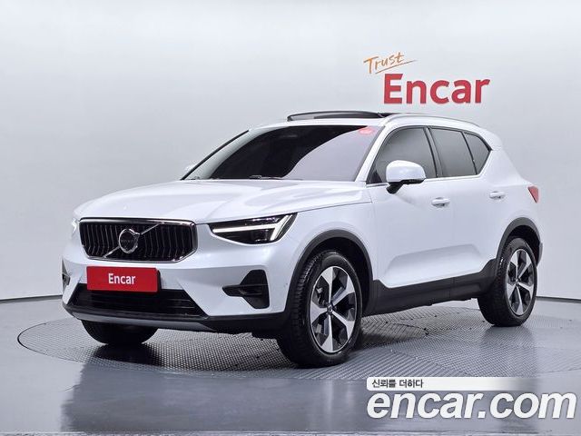 Volvo XC40 2024