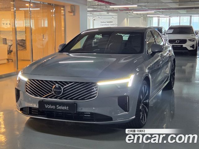 Volvo S90 2026