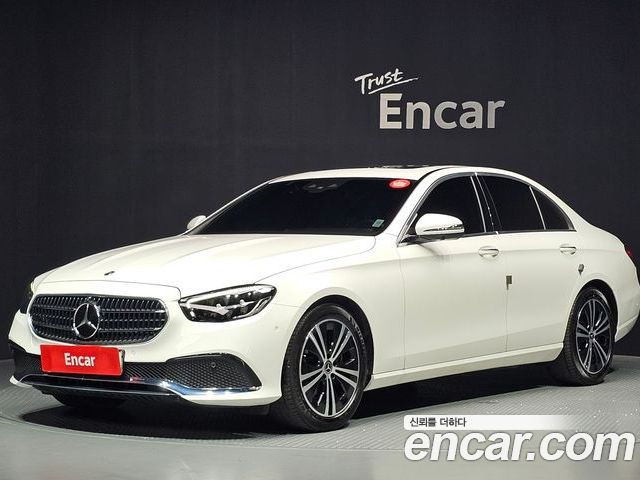 Mercedes-Benz E-Class 2022