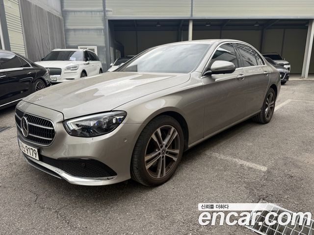 Mercedes-Benz E-Class 2022