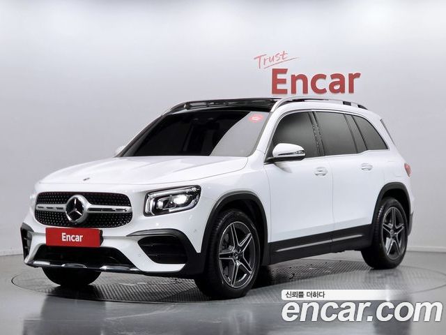 Mercedes-Benz GLB 2023