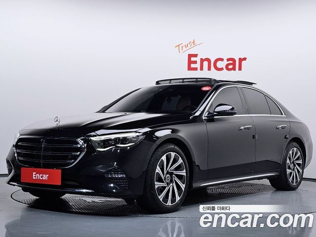 Mercedes-Benz E-Class 2024