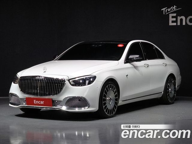 Mercedes-Benz E-Class 2022