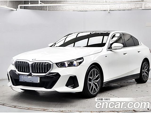 BMW 5 Series 2024