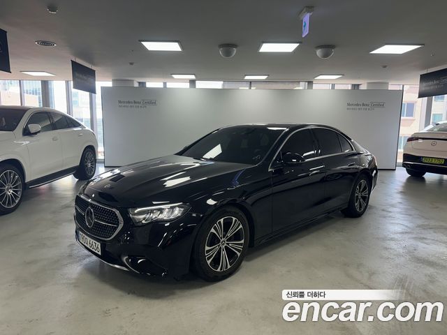 Mercedes-Benz E-Class 2024