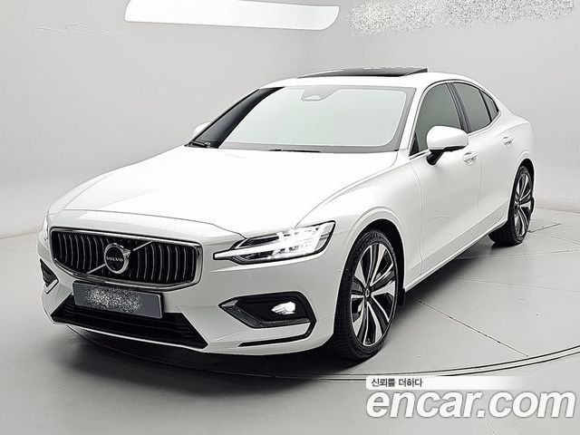 Volvo S60 2024