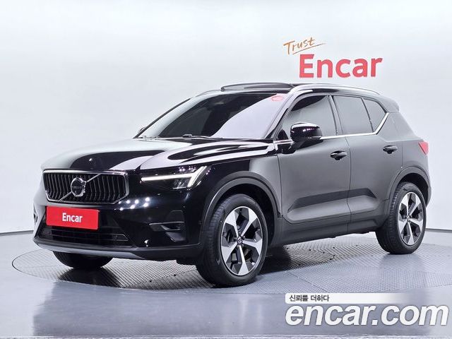 Volvo XC40 2023