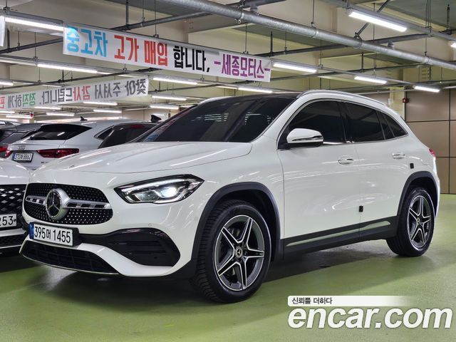 Mercedes-Benz GLA 2023