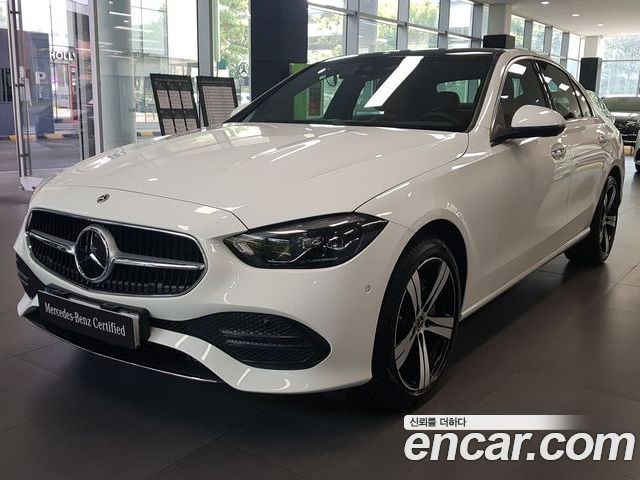 Mercedes-Benz C-Class 2026