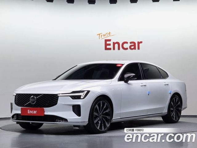 Volvo S90 2026