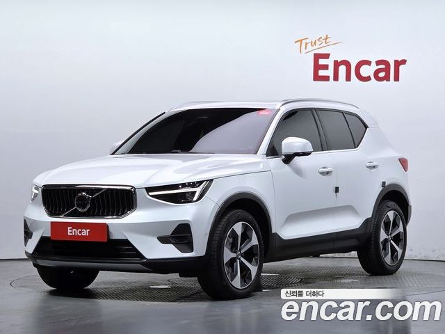 Volvo XC40 2024