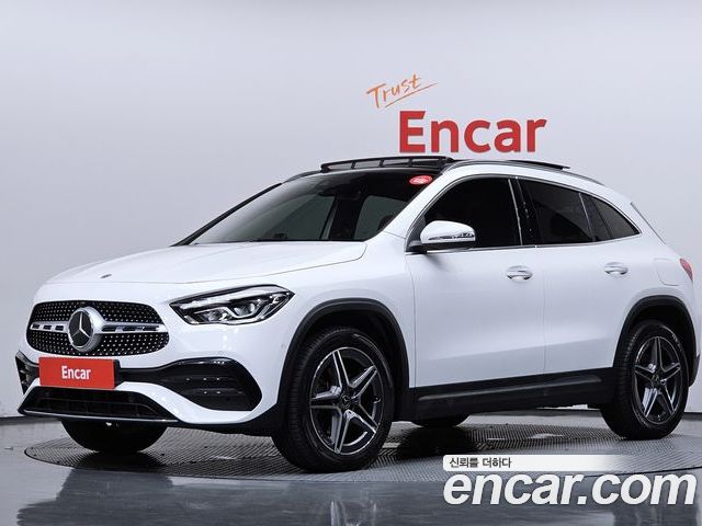 Mercedes-Benz GLA 2023