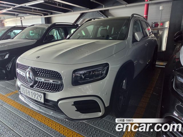 Mercedes-Benz GLB 2025