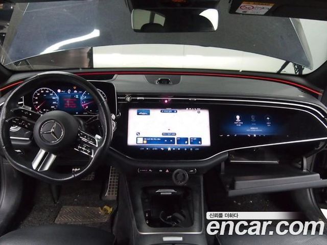 Mercedes-Benz E-Class 2024