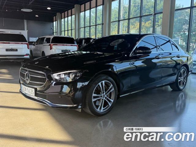 Mercedes-Benz E-Class 2022
