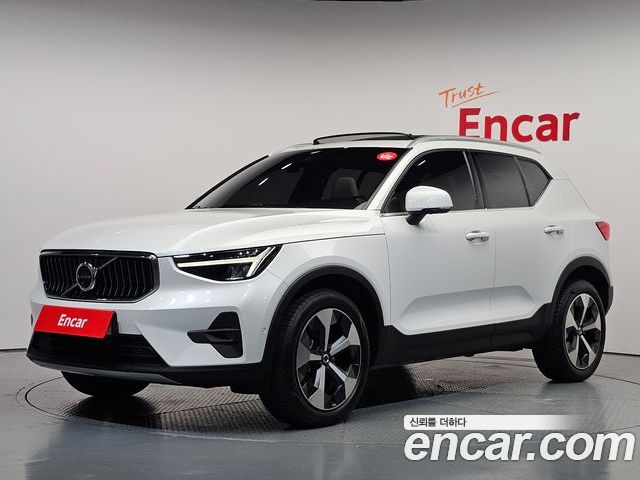 Volvo XC40 2023