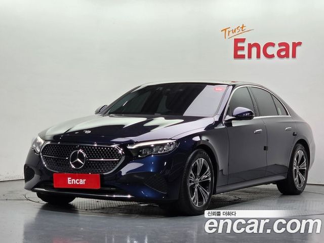 Mercedes-Benz E-Class 2024