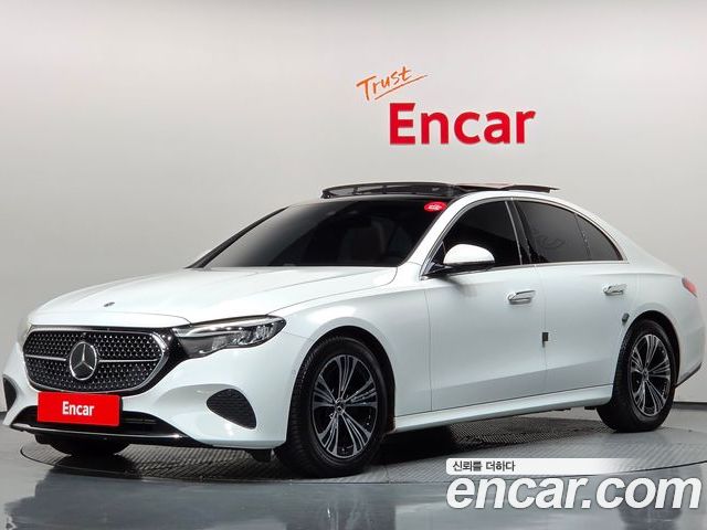 Mercedes-Benz E-Class 2024