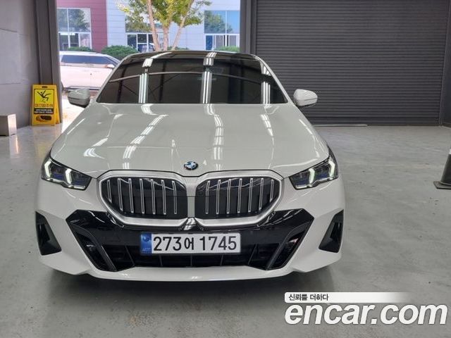 BMW 5 Series 2025