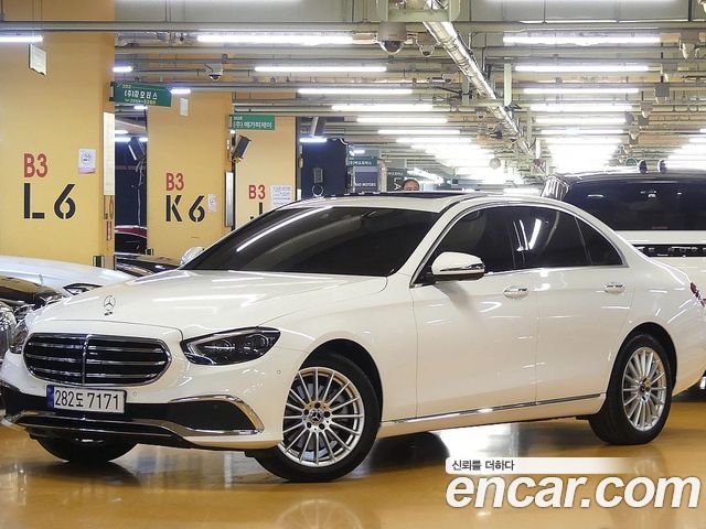 Mercedes-Benz E-Class 2023