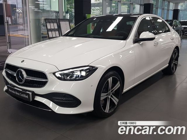 Mercedes-Benz C-Class 2026