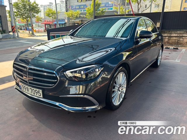 Mercedes-Benz E-Class 2023