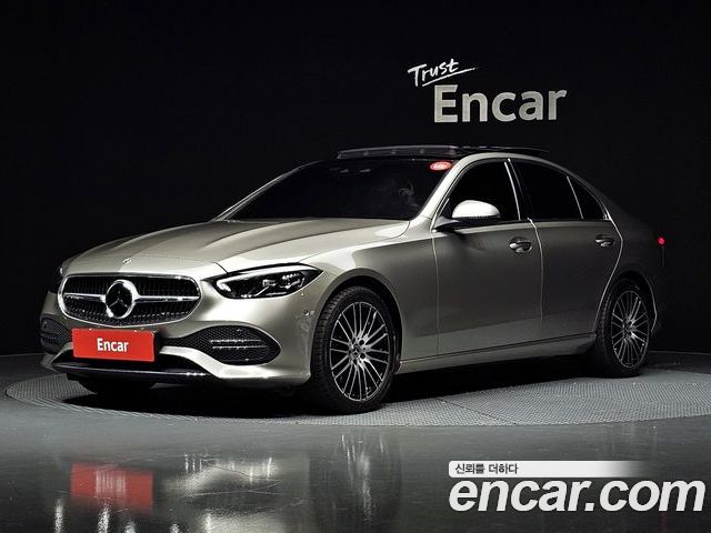 Mercedes-Benz C-Class 2022
