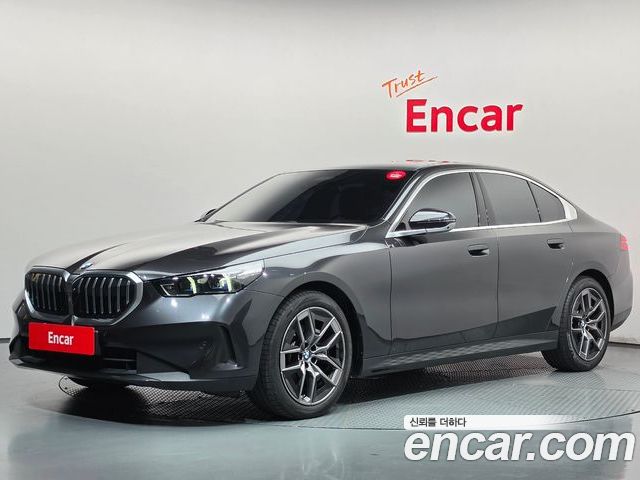 BMW 5 Series 2025