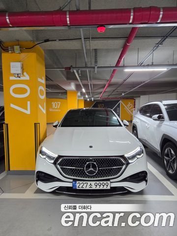 Mercedes-Benz E-Class 2024