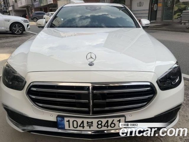 Mercedes-Benz E-Class 2022
